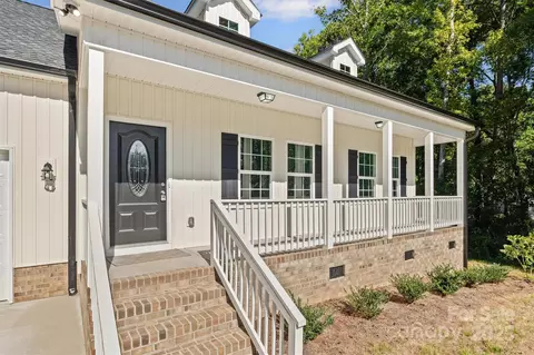 1647 Davis Farm Rd, York, SC 29745
