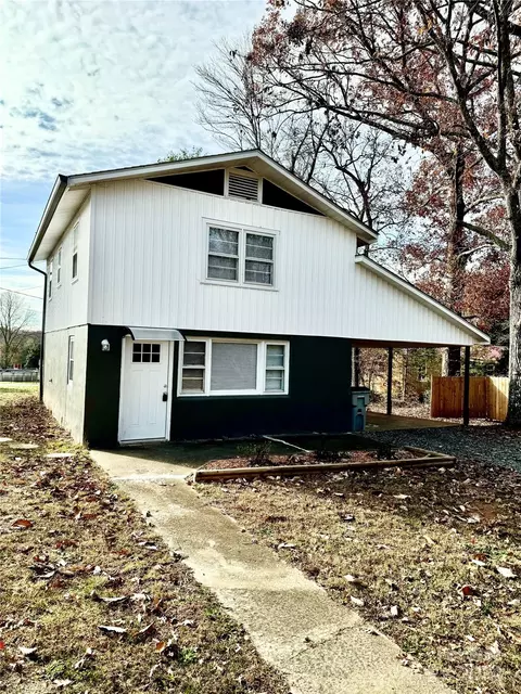 801 Stallings Sw Pl SW, Lenoir, NC 28645