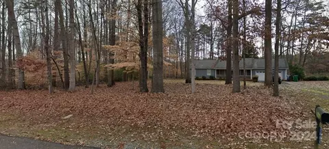 1807 Deer St, Charlotte, NC 28214
