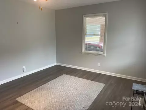 Living - 108 Patsy Ln, Cheraw, SC 29520 photo 2 of 2