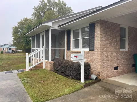 Exterior - 108 Patsy Ln, Cheraw, SC 29520 photo 1 of 7