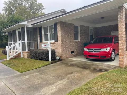 Exterior - 108 Patsy Ln, Cheraw, SC 29520 photo 3 of 7