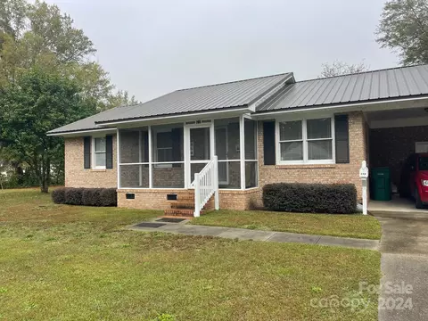 Exterior - 108 Patsy Ln, Cheraw, SC 29520 photo 2 of 7