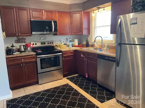 Kitchen - 108 Patsy Ln, Cheraw, SC 29520 photo 1 of 2