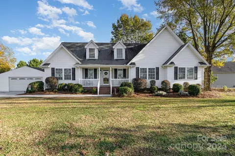 5245 Roberta Rd, Concord, NC 28027