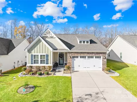 10352 Black Locust Ln, Charlotte, NC 28215