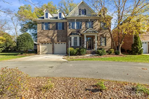 3003 Springs Farm Ln, Charlotte, NC 28226