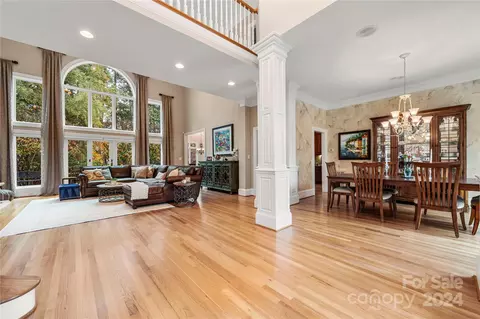 Living - 18917 Peninsula Point Dr, Cornelius, NC 28031 photo 1 of 4