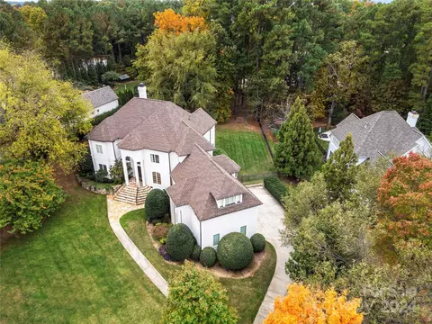 View/Area - 18917 Peninsula Point Dr, Cornelius, NC 28031 photo 1 of 3