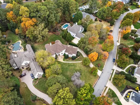 View/Area - 18917 Peninsula Point Dr, Cornelius, NC 28031 photo 2 of 3