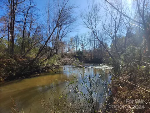 451 Low Bridge Rd, Forest City, NC 28043