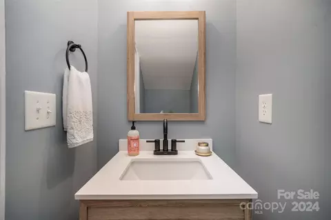 Bath - 314 Sugar Ridge Ct, Fort Mill, SC 29708 photo 1 of 3