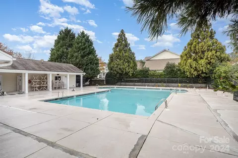 Exterior - 314 Sugar Ridge Ct, Fort Mill, SC 29708 photo 2 of 2