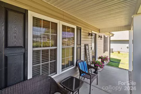 202 E 27th E St E, Kannapolis, NC 28083 photo 4