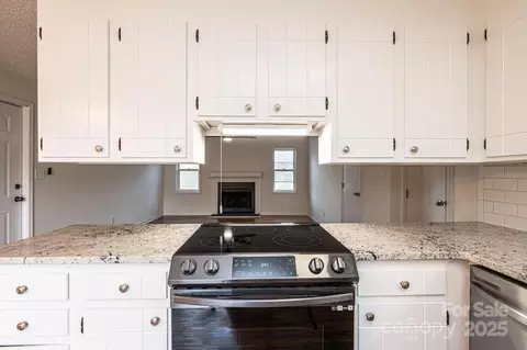 123 23rd Nw E St NW #E, Hickory, NC 28601 photo 14