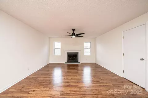 123 23rd Nw E St NW #E, Hickory, NC 28601 photo 9