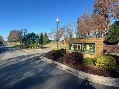 278 Baltusrol Dr, Denver, NC 28037