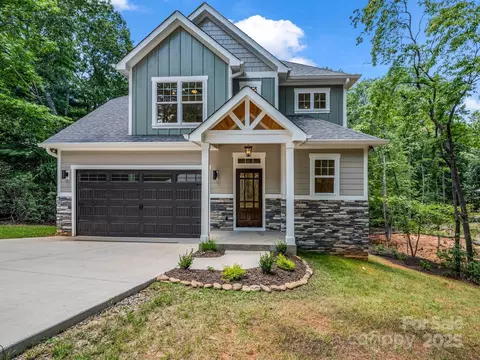 492 Mountain View Dr, Columbus, NC 28722