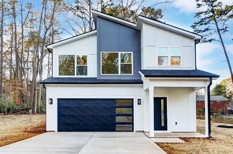 7425 Capri Dr, Huntersville, NC 28078