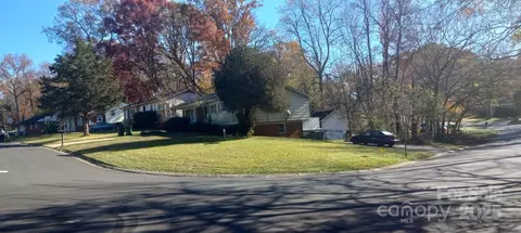 5745 Southampton Rd, Charlotte, NC 28217