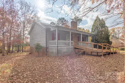 155 Timberbrook Ln, Statesville, NC 28625