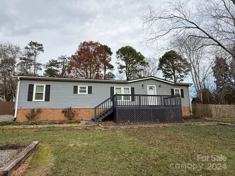 3222 Ole Country Ln, Claremont, NC 28610