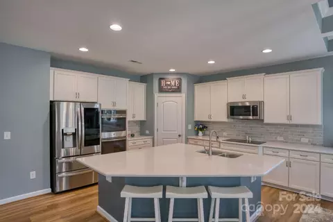Kitchen - 348 Broadleaf Dr, Denver, NC 28037 photo 1 of 4