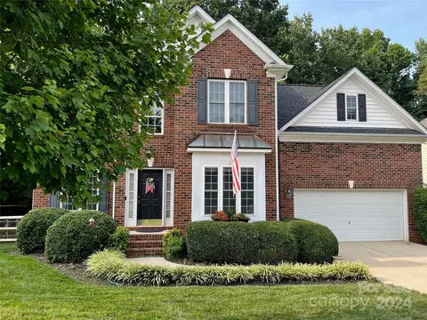 16822 Laureate Rd, Huntersville, NC 28078