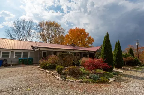 9 Eller Ford Rd, Weaverville, NC 28787
