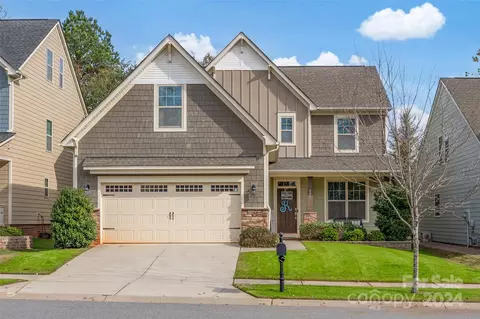 205 Rustling Waters Dr, Mooresville, NC 28117