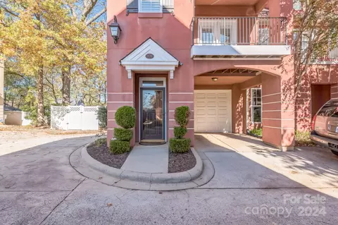 931 Hawthorne Bridge Ct, Charlotte, NC 28204