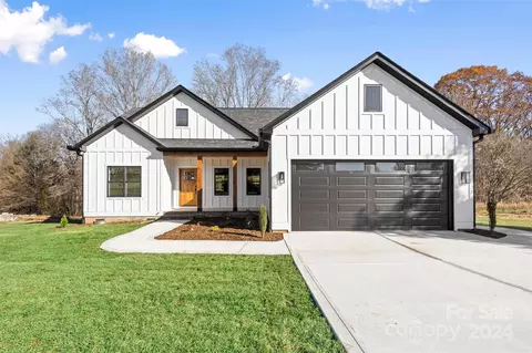 2644 Polo Ln, Maiden, NC 28650