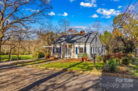 230 Feimster St, Statesville, NC 28677