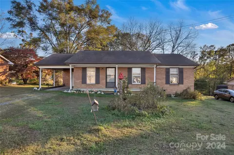 827 Spring St, Gastonia, NC 28054