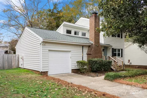 8211 Park Vista Cir, Charlotte, NC 28226