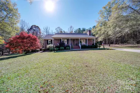 857 Providence Rd, Lancaster, SC 29720