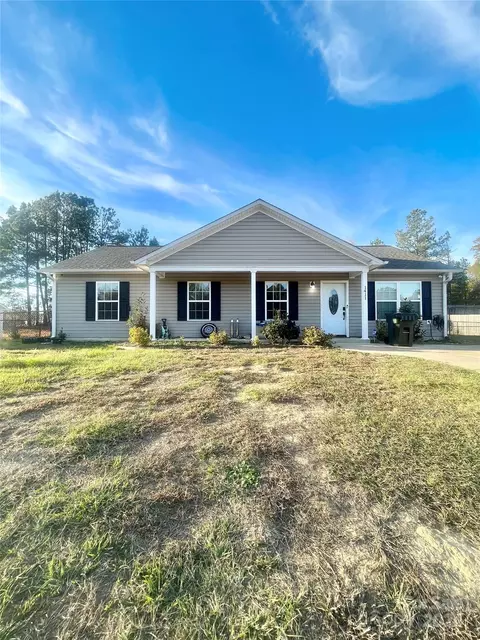 1411 Foxbrook Cir, Lancaster, SC 29720