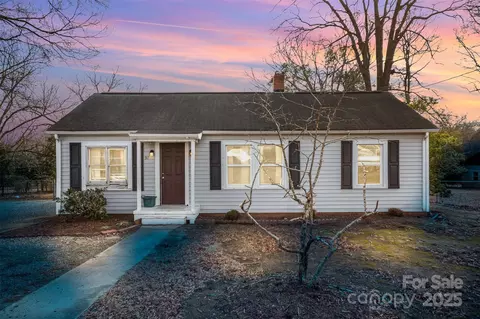 317 W Main St, Marshville, NC 28103