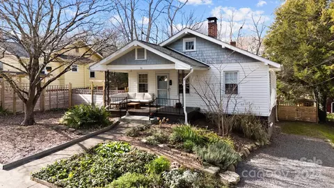 56 Tremont St, Asheville, NC 28806
