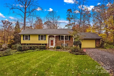 105 Buckingham Pl, Statesville, NC 28625