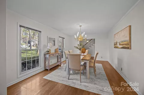 Dining - 516 Pine Rd, Davidson, NC 28036 photo 2 of 4
