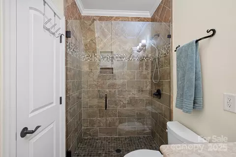 Bath - 18912 Peninsula Point Dr, Cornelius, NC 28031 photo 7 of 7