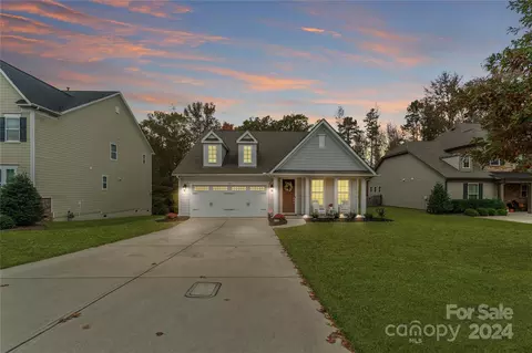 1804 Sutter Creek Dr, Waxhaw, NC 28173