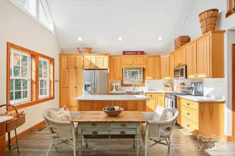 155 Rio Bravo Dr, Sylva, NC 28779 photo 12