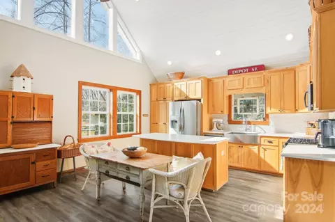 155 Rio Bravo Dr, Sylva, NC 28779 photo 11