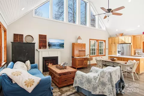 155 Rio Bravo Dr, Sylva, NC 28779 photo 6