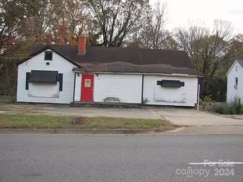 617 E Garrison Blvd, Gastonia, NC 28054