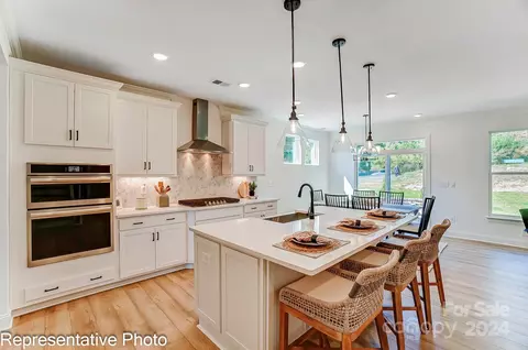 125 Ballantree 32 Rd #32, Mooresville, NC 28115