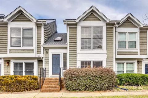 8218 Legare Ct, Charlotte, NC 28210