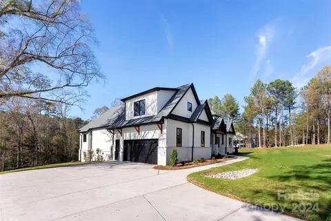Exterior - 555 Riddle Mill Rd, Clover, SC 29710 photo 2 of 3